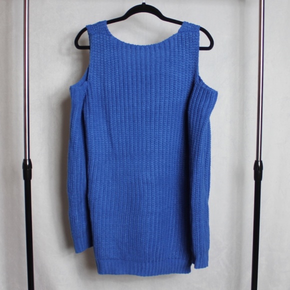 Cut Out Shoulder Distressed Oversized Sweater Dress - Picture 4 of 4